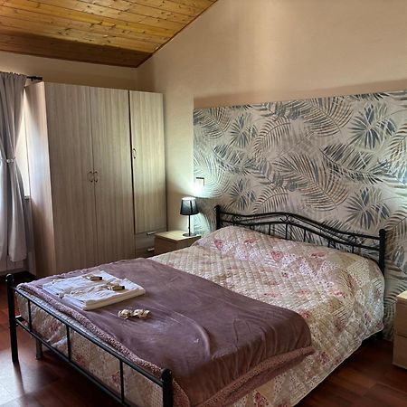 Rifugio Sul Lago Di Lugano A Porto Ceresio Kültér fotó